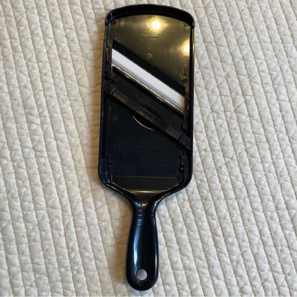 Kyocera Advanced Ceramics 6-Piece Easy Slice / Grate Set - Picture 10 of 16